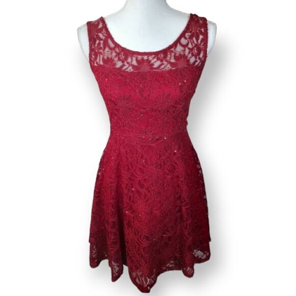 FE FOREVER RED LACE & SEQUIN DRESS SZ. S/M GUC - Picture 1 of 7
